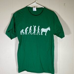 Funny evolution green Graphic T-Shirt size medium unisex 100% cotton